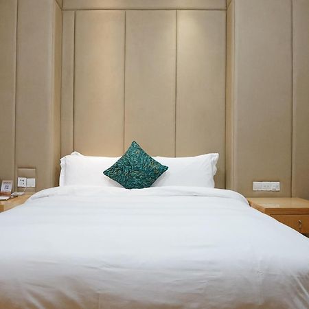 Paco Hotel Ouzhuang Metro Guangzhou-Free Shuttle To Canton Fair Buitenkant foto